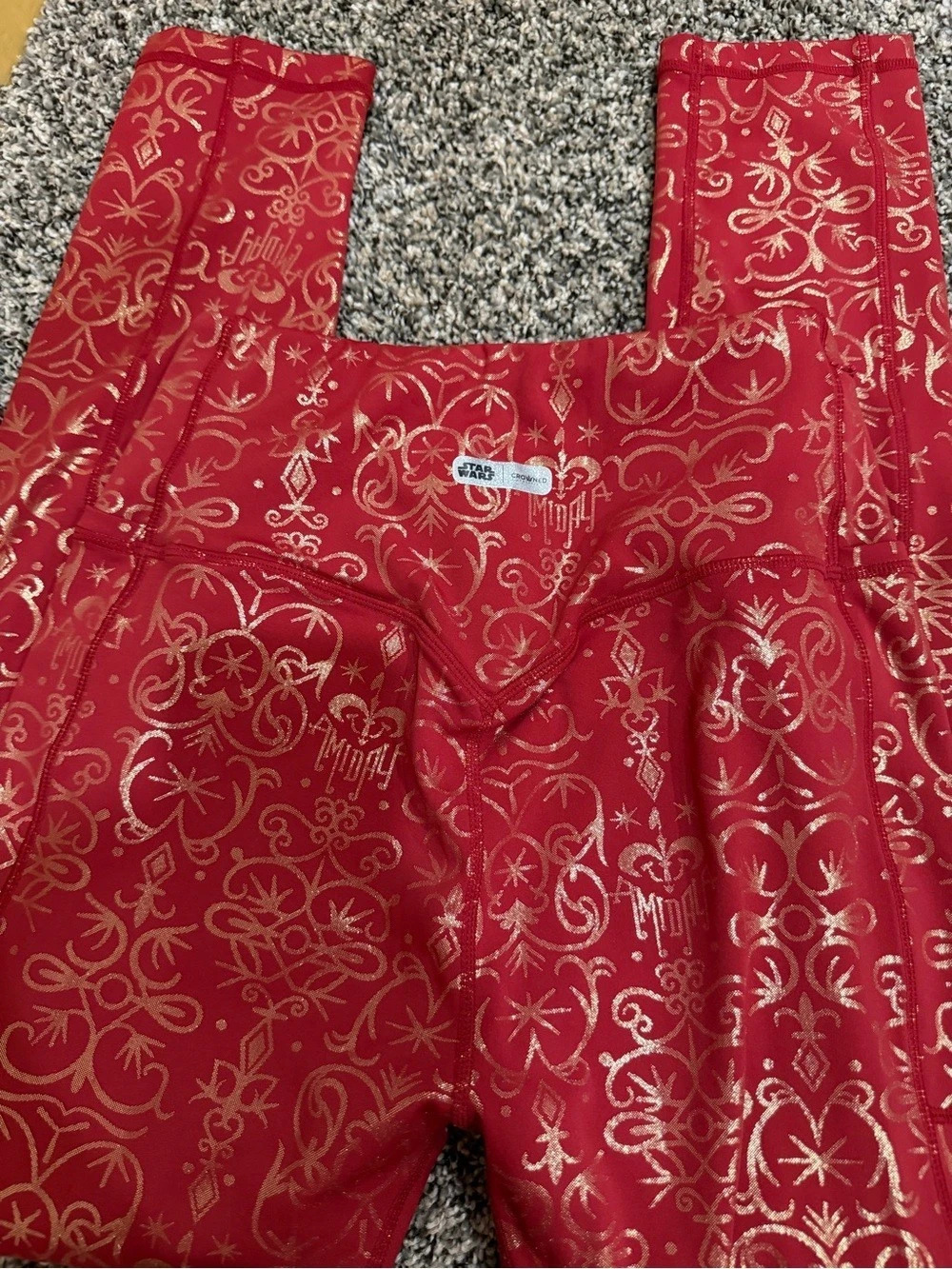 Star Wars Crowned Medium Red & Gold leggings Like New